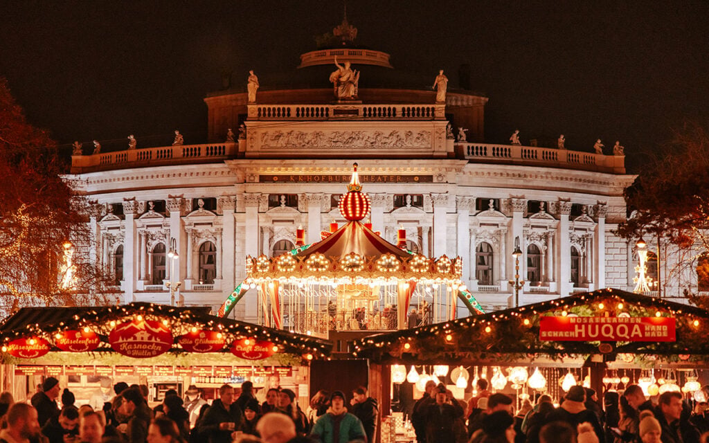 Christkindlmarkt, Rathausplatz / Christmas Market, Rathausplatz